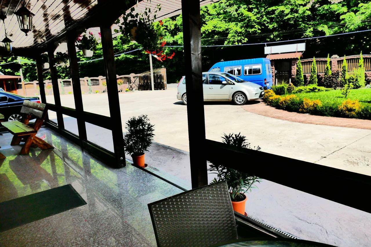 阿尼纳 Pensiunea Roua Florilor酒店 外观 照片